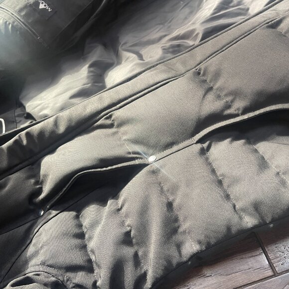 Moose Knuckles down filled winter coat, size small - Picture 10 of 14